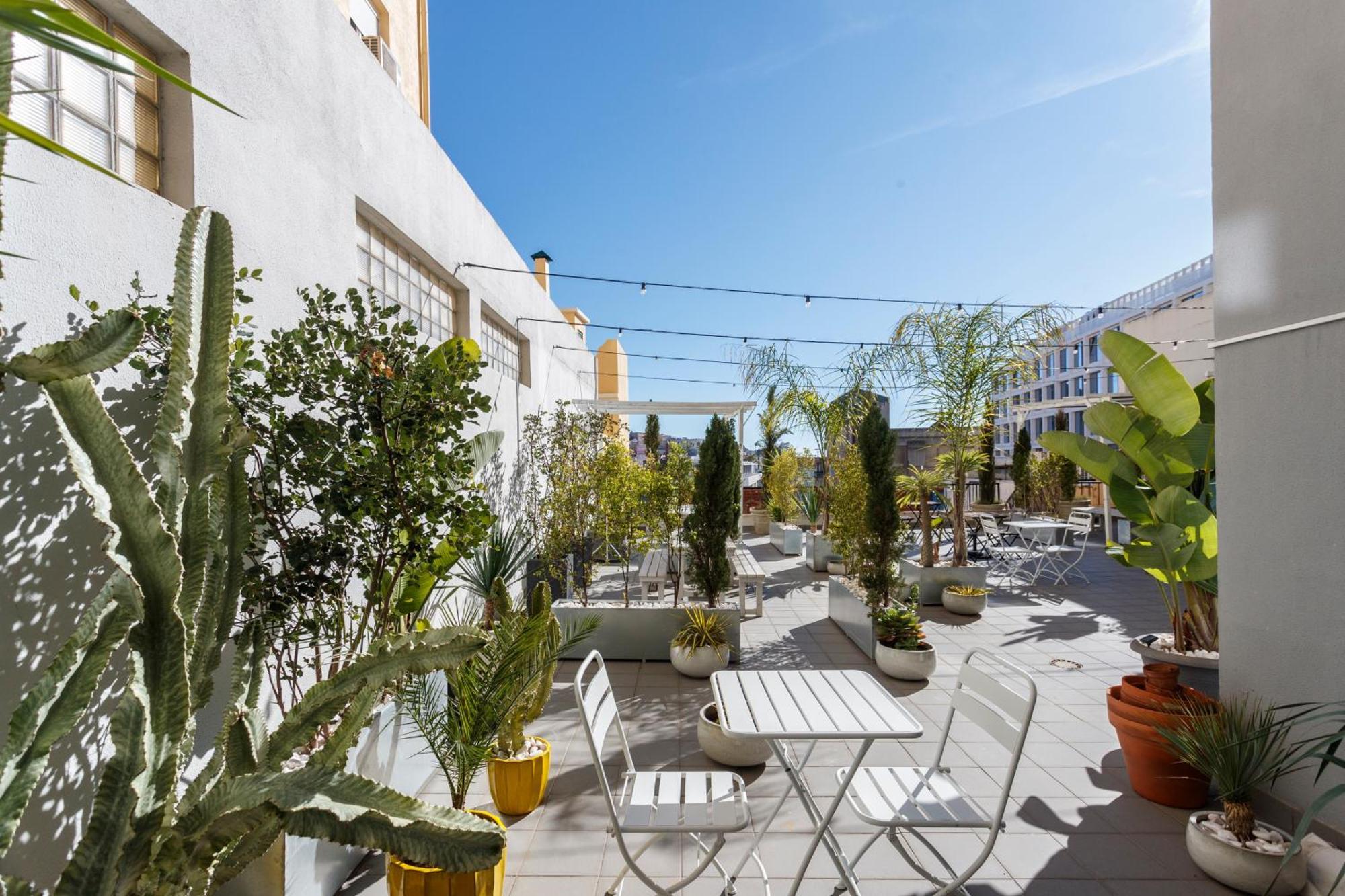 Apperol Lisbon Escape - By Misha'S Place 2A Экстерьер фото